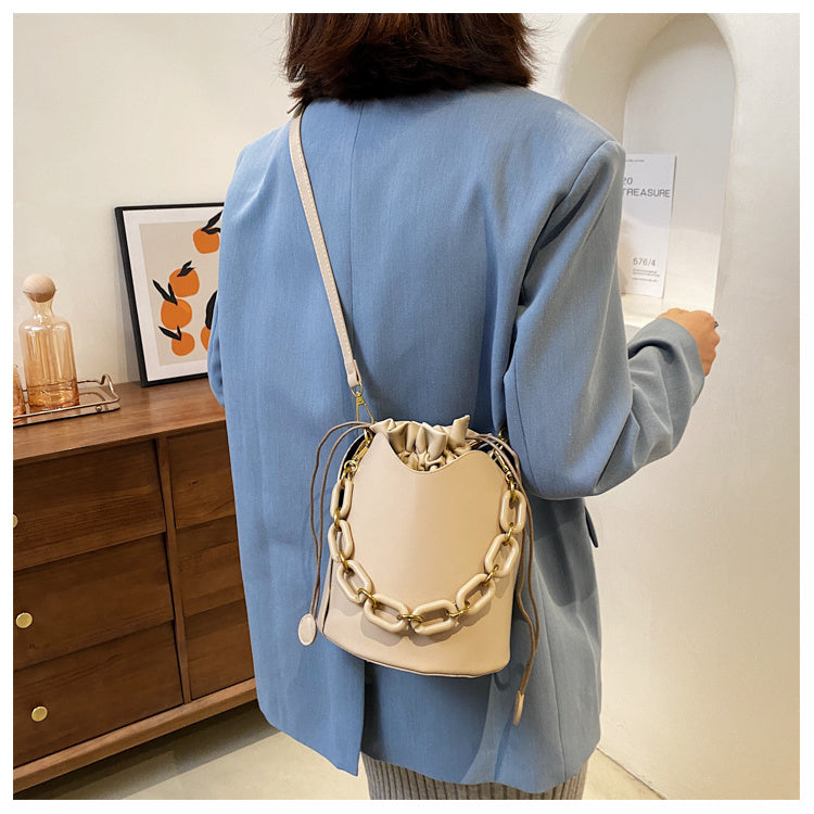 Retro Bag Female New Fashion Chain Bucket Bag Female Bag Simple Underarm Bag